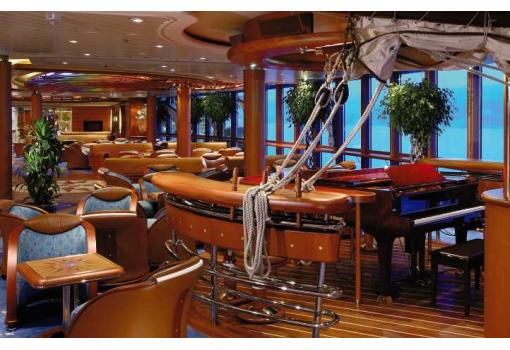 El Schooner Bar, un clásico de los buques Royal Caribbean